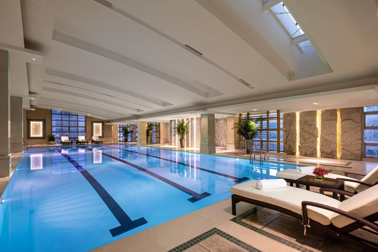 Crowne Plaza Shanghai Nanjing Road By Ihg エクステリア 写真 The pool at the Mandarin Oriental, Beijing